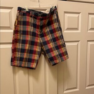 Banana Republic Men's Plaid Shorts - Red and Blue